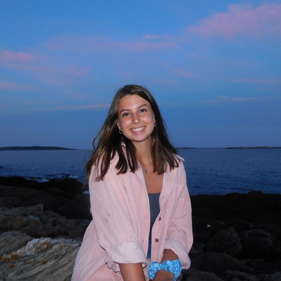 Meet your Posher, Chloe - Picture 1 of 1